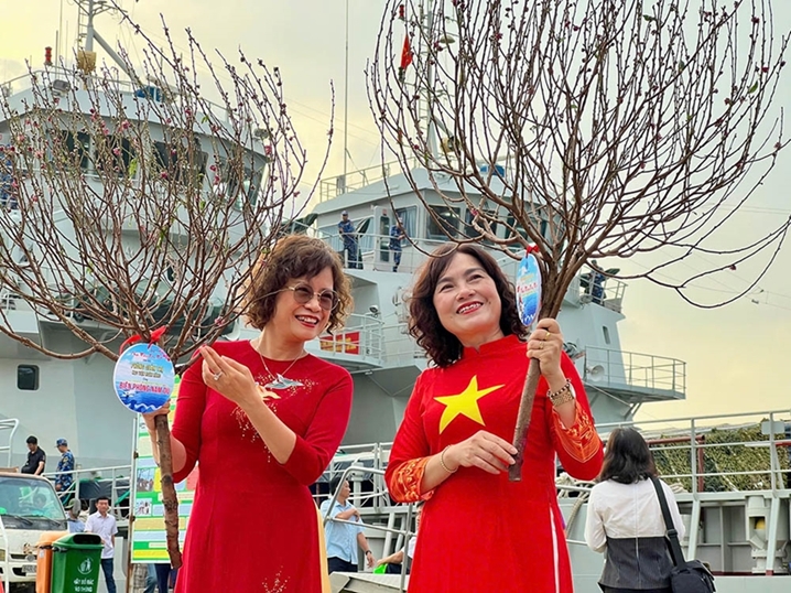 把春天的气氛送到西南海洋岛屿